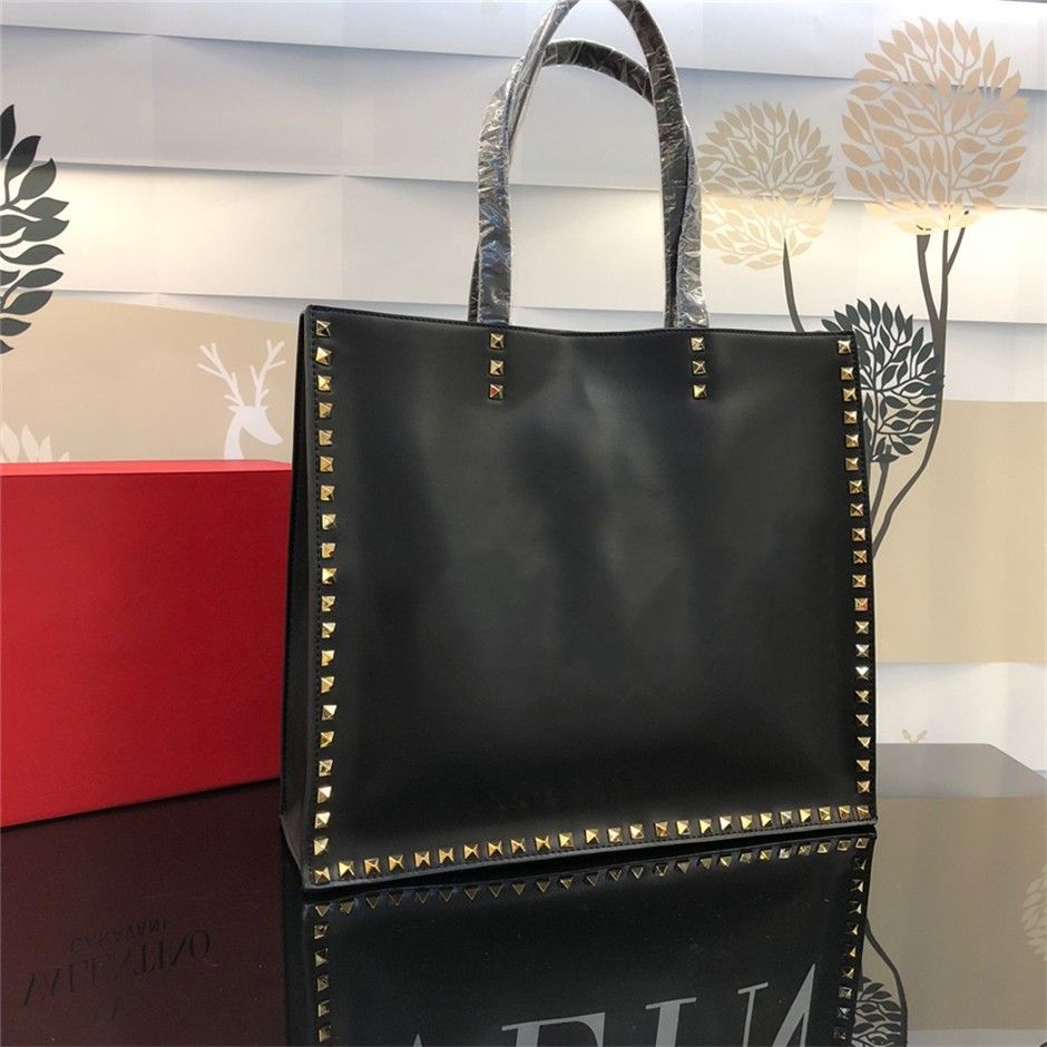 handbags and totes