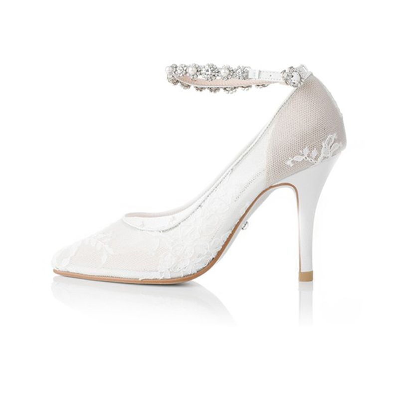 pointed wedding shoes