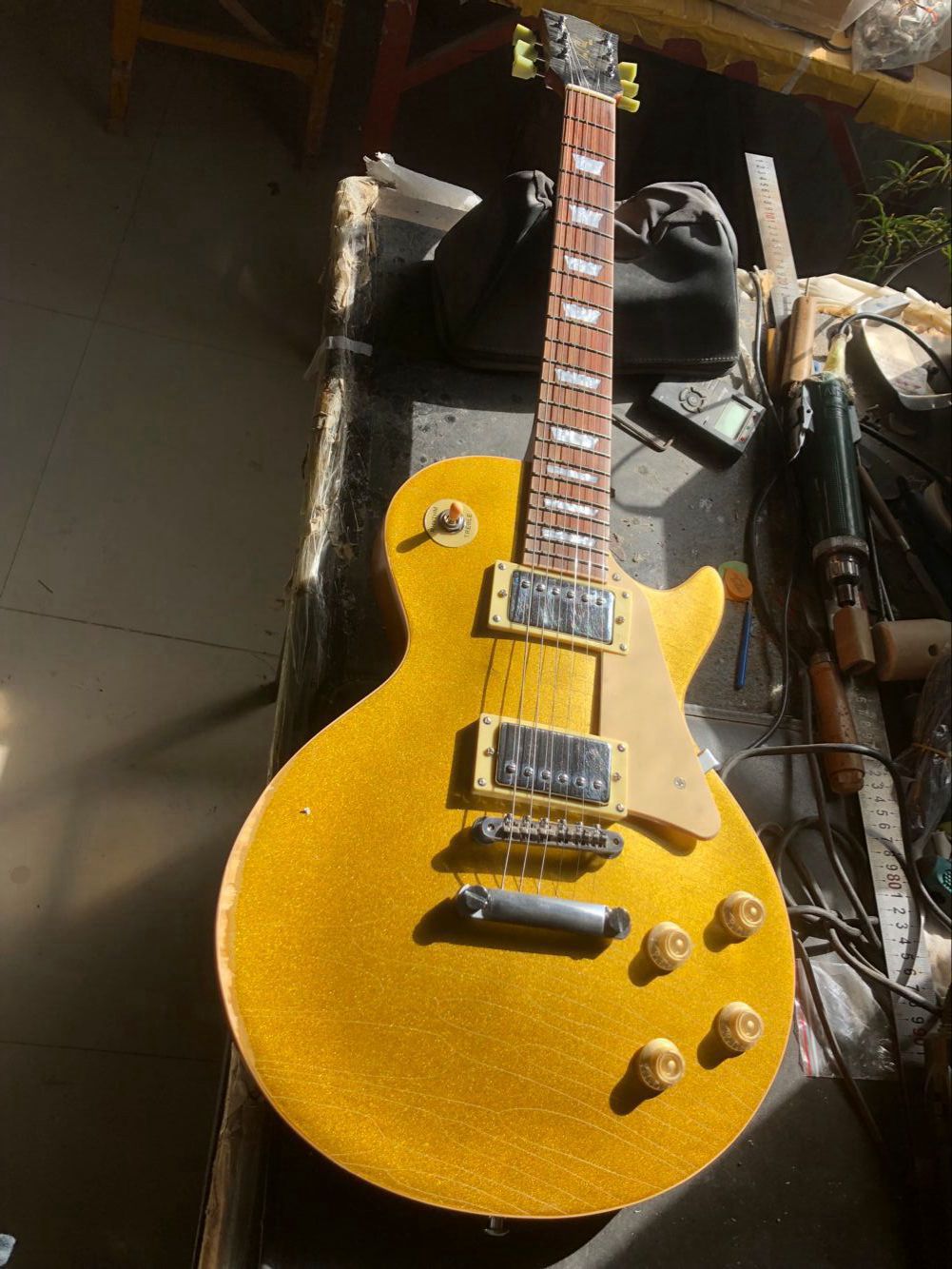 Acheter Relic 1968 Goldtop 50e Anniversaire De Guitare Electrique Un Cou Piec Vieilli Heavey Relic Guitare Electrique Relic Lines Crack Top Poupee De 261 32 Du Allguitar Dhgate Com