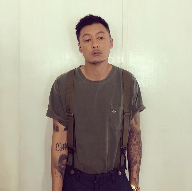 noah pocket tee