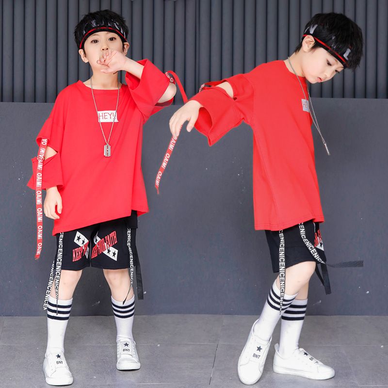 black and red hip hop outfit