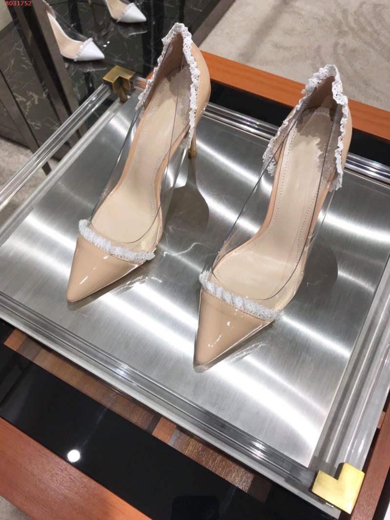 scarpe a punta 2019