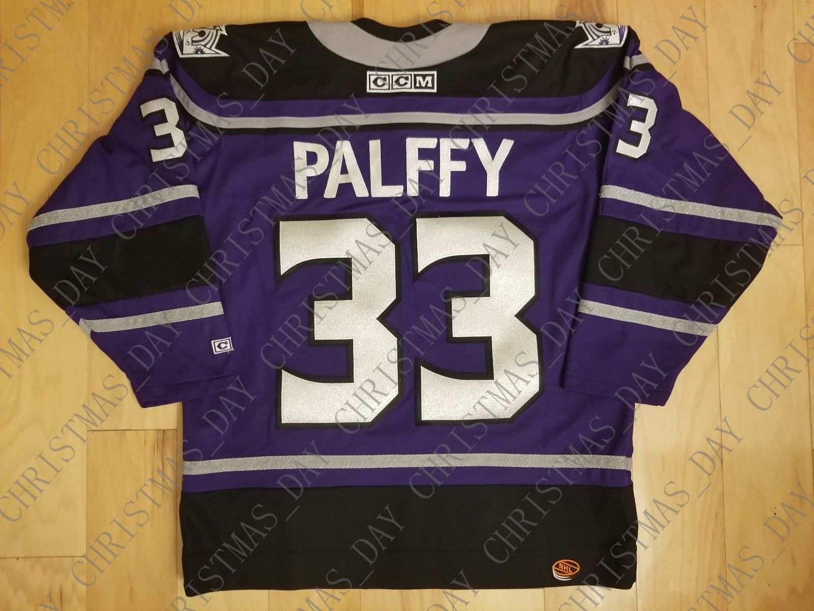 los angeles kings christmas jersey