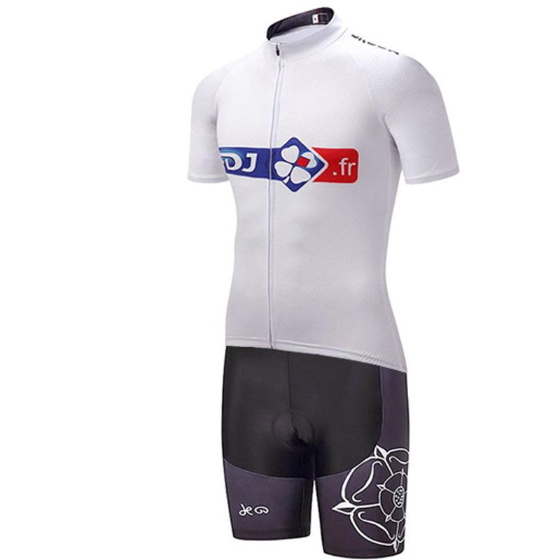 cycling outfit