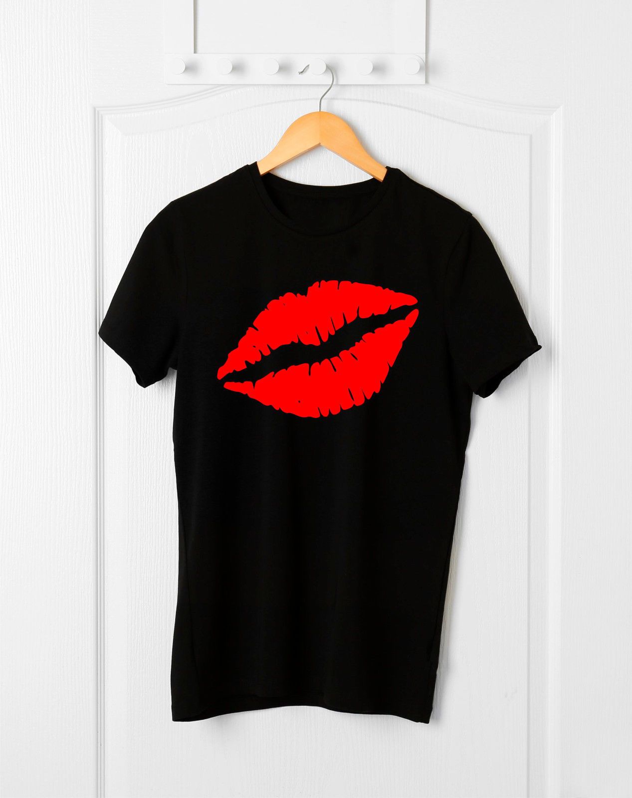 lips tee shirt