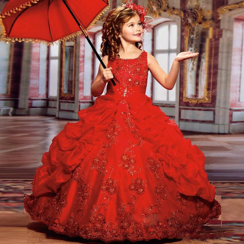 linda del niño del concurso de vestidos de la muchacha de la chispa de la belleza linda del niño del concurso de vestidos de la muchacha de la chispa de la belleza