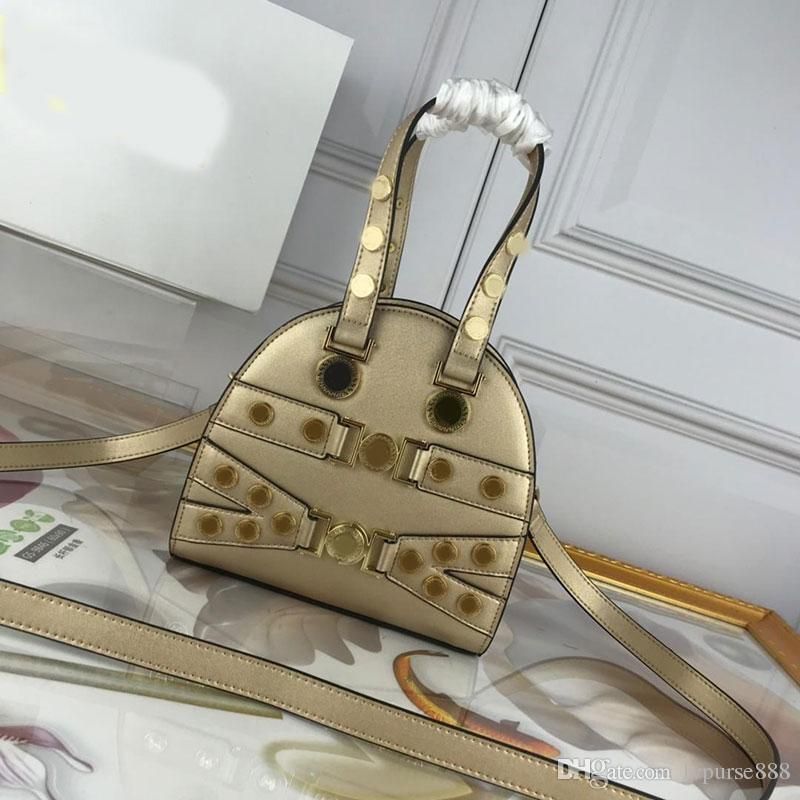 targus newport tote