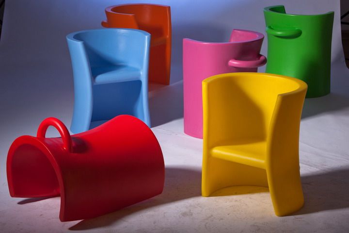 plastic chairs for kids