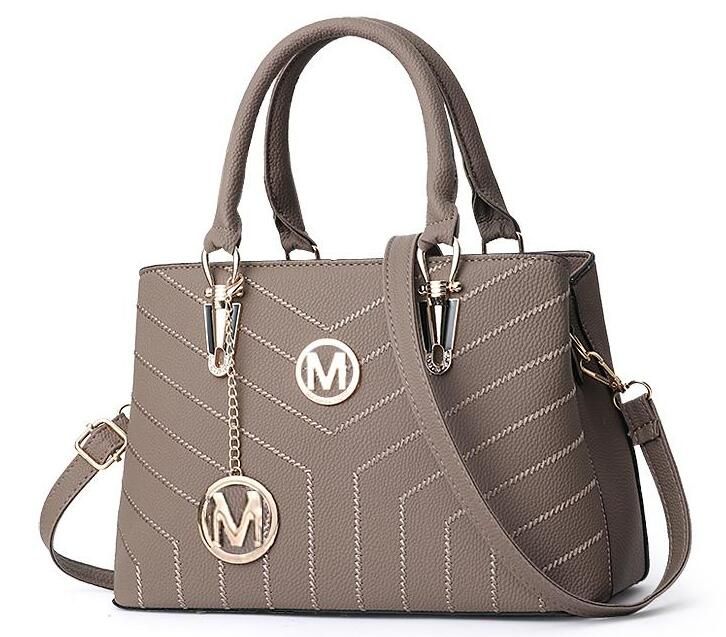 Michael Kors | Bags | Michael Kors Logo Purse | Poshmark