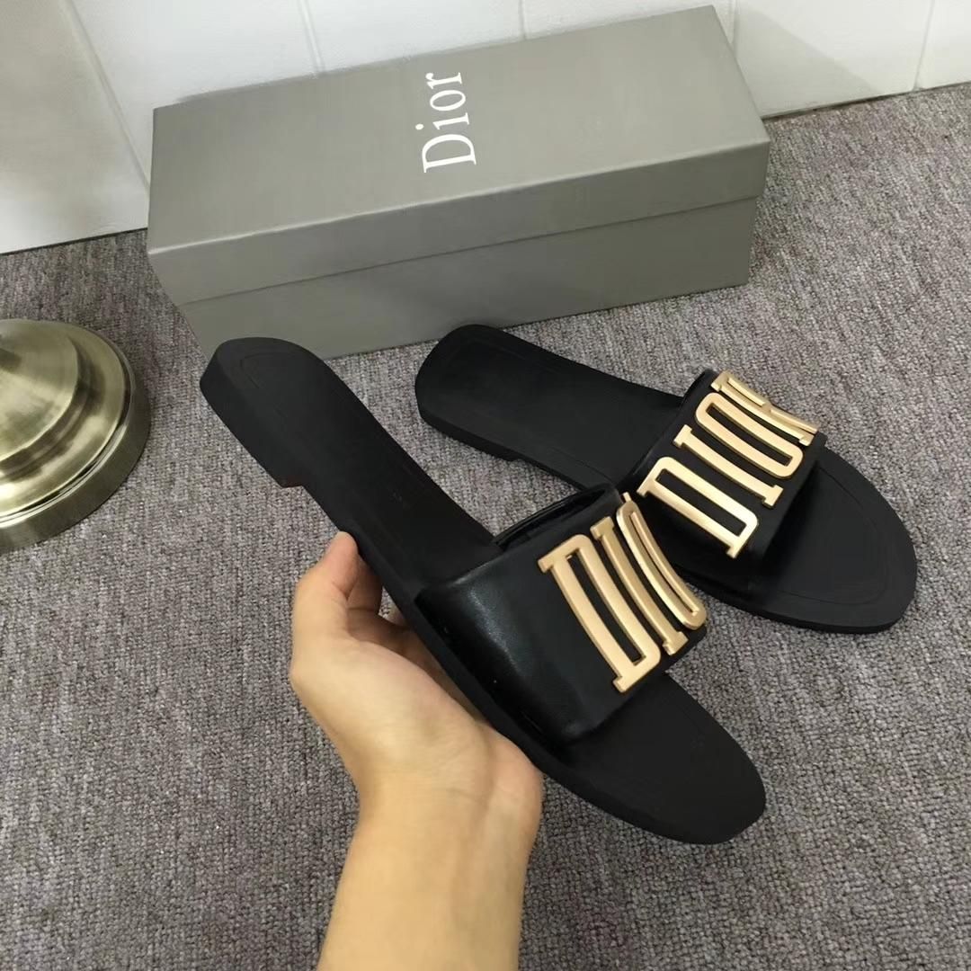 Acquistare Pantofole Firmate 2019 Sandali Donna Sandali Di Lusso Infradito  Sandali Donna Di Rihanna Pantofole Design Antiscivolo Con Astuccio  Economico | Consegna Veloce E Qualità | DHgate Italy