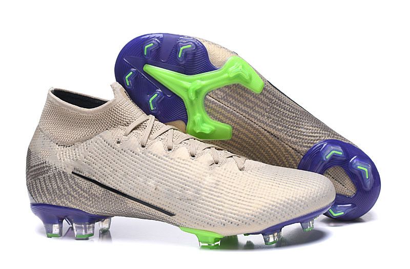 boys size 7 soccer cleats