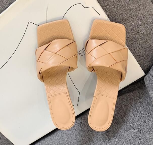 designer flip flops ladies