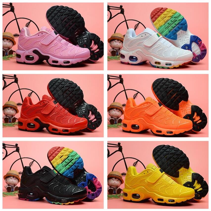 black and white vm plus