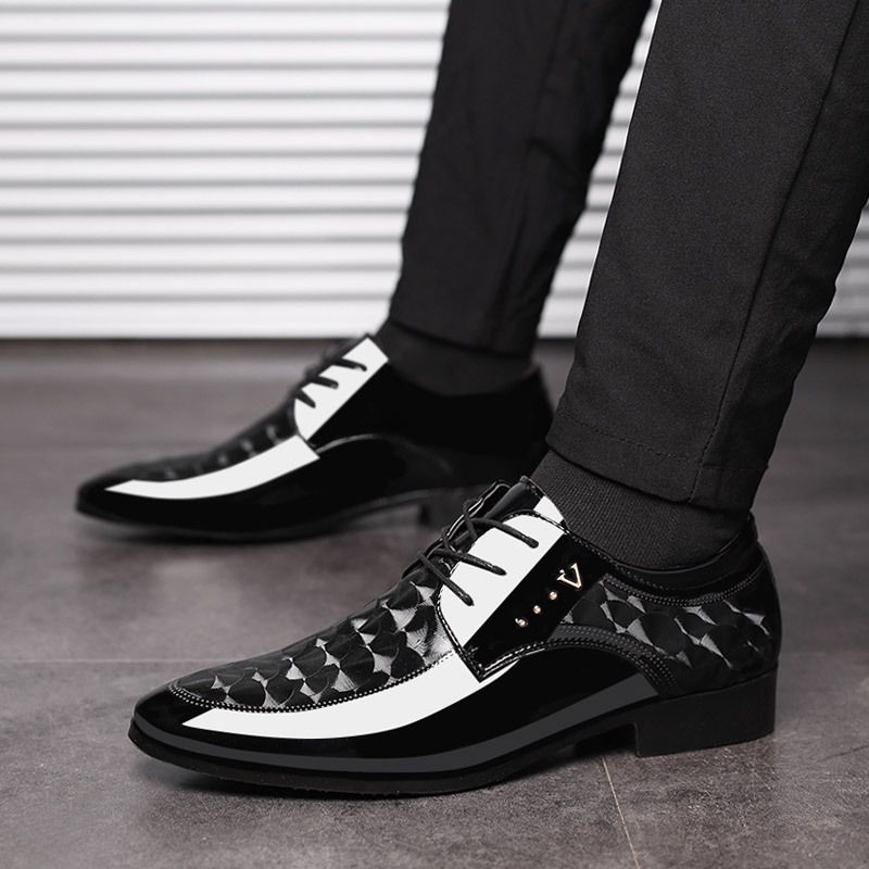 Acquistare Scarpe Da Sposa Uomo Elegante Pelle Verniciata Coiffeur Scarpe  Da Uomo Uomo Formale Italiano Wikileaks Scarpe Uomo Classico Zapatos Oxford  Hombre Ayakkabi Economico | Consegna Veloce E Qualità | It.Dhgate
