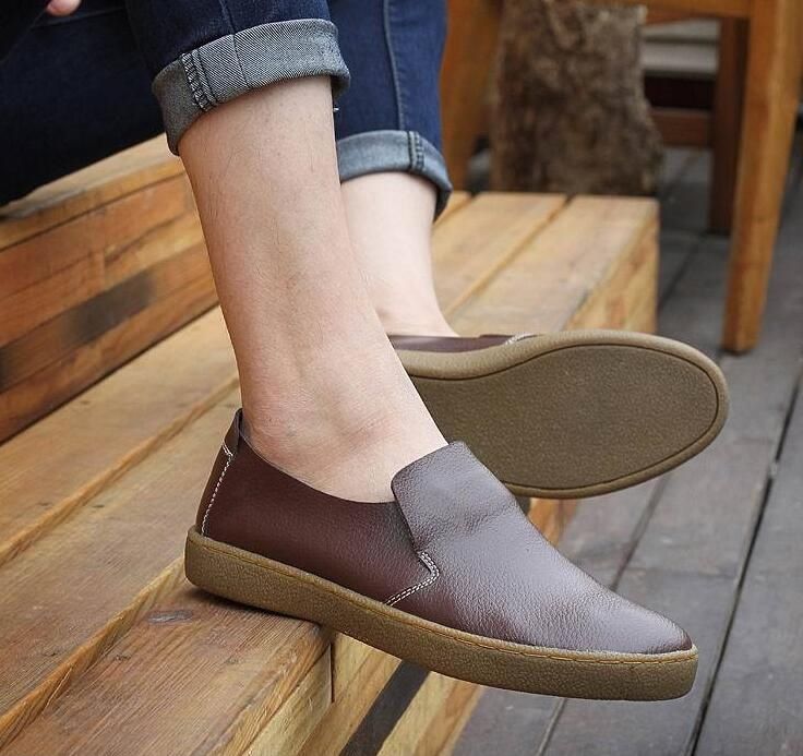sperry black flats