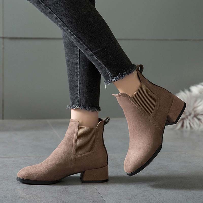 women's chunky heel chelsea boots