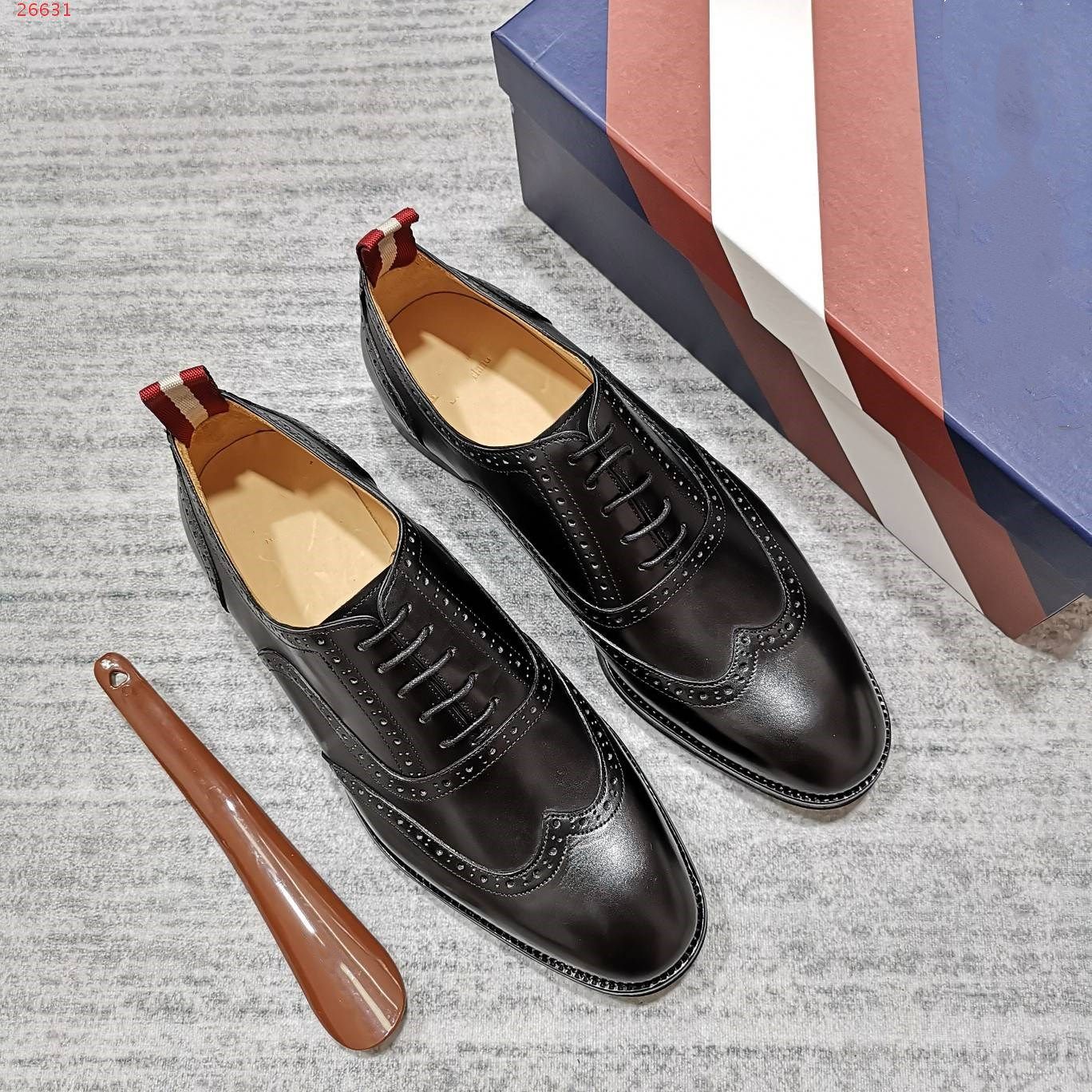 Em promoção! Oxfords Joaninha Sapatos De Homens Cores Misturadas Clássico  Negócios Brogues Formal Sapatos Lace-Up Apontou Top Italiana, Sapatos  Elegantes ~ Sapatos De Homem \u003e www.fundacaocaixaca-altodouro.pt