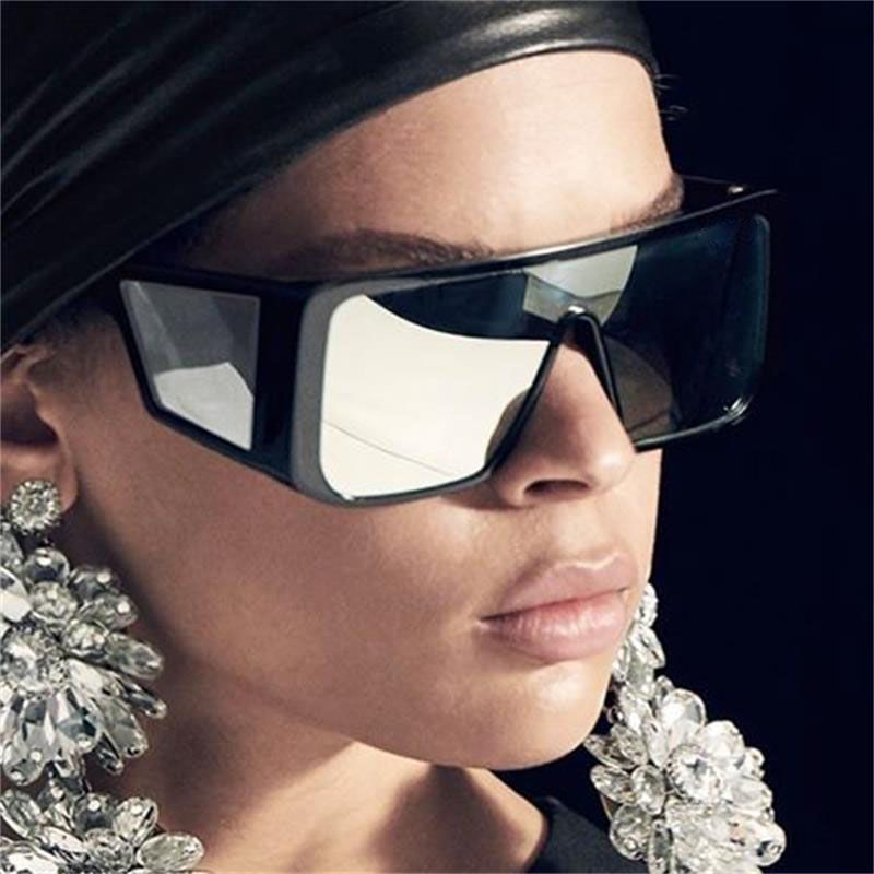 oversized rectangular sunglasses