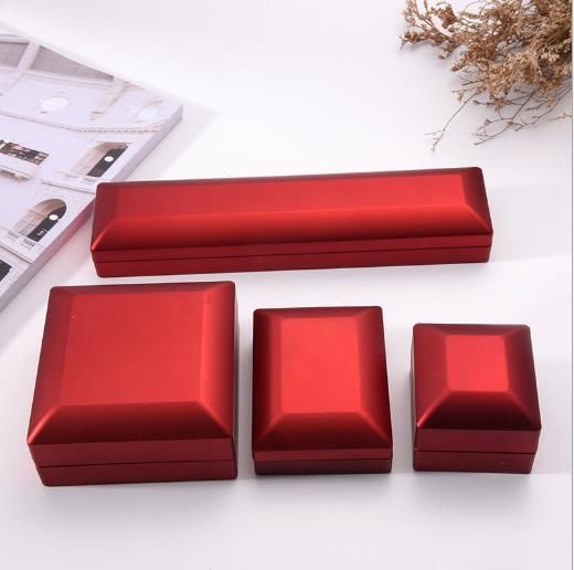 Satin Al Mat Ve Parlak Renkli Plastik Ic Kadife Taki Kutusu Seti Lake Zanaat Taki Ambalaj Kutusu Yuzuk Bilezik Kolye Kolye Kutusu Tl93 66 Tr Dhgate Com