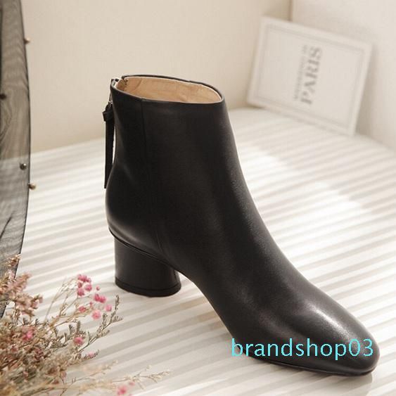 non slip chelsea boot womens