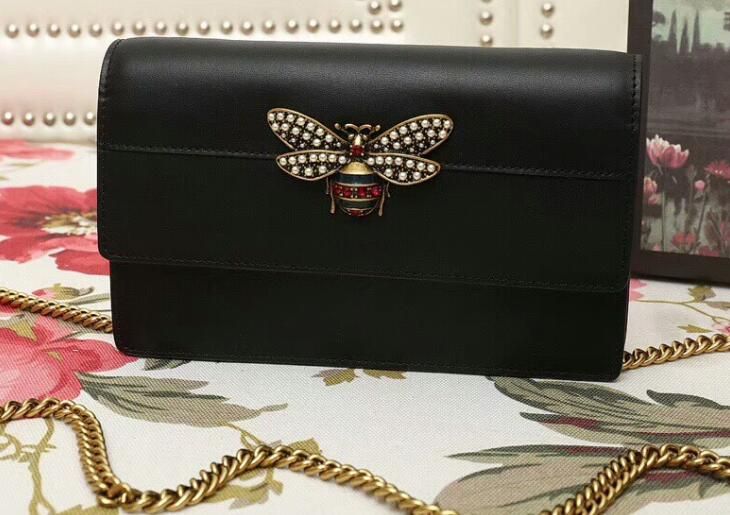 queen margaret mini bag