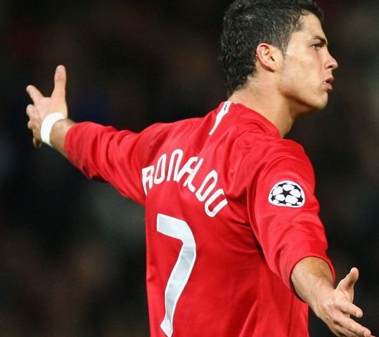 ronaldo red jersey