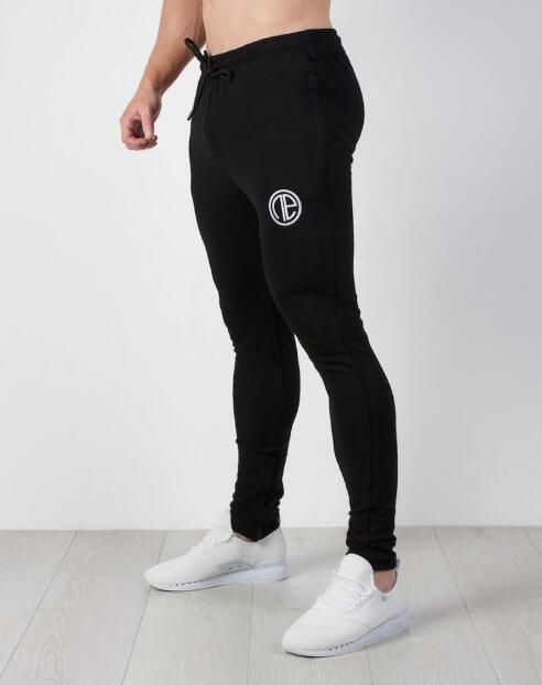 Zayif Erkekler Icin 6 Stil Ipucu Erkek Moda Tarzlari Stil Erkek Gunluk Giyim