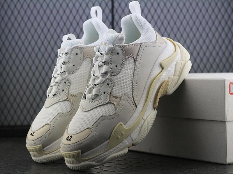 balenciaga triple s vova