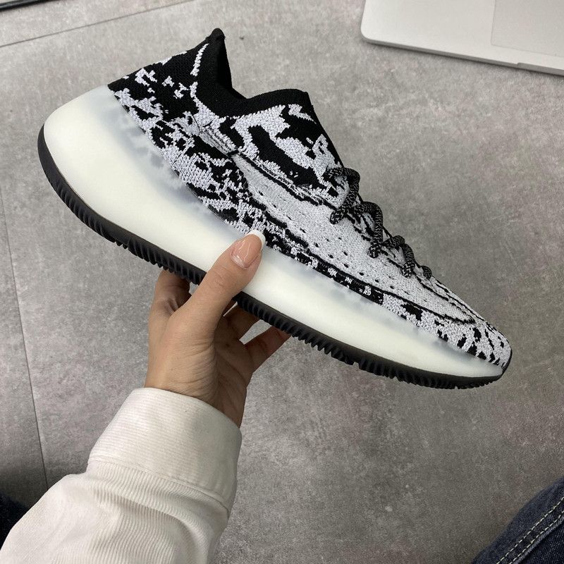 adidas YEEZY 700 V3 Review 'GLOW IN THE DARK TEST.