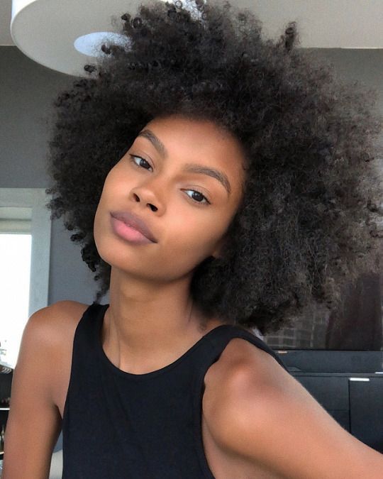 New High Quality Hairstyle Short Kinky Curly Full Wig Brazilian