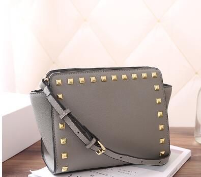 wings luggage outlet