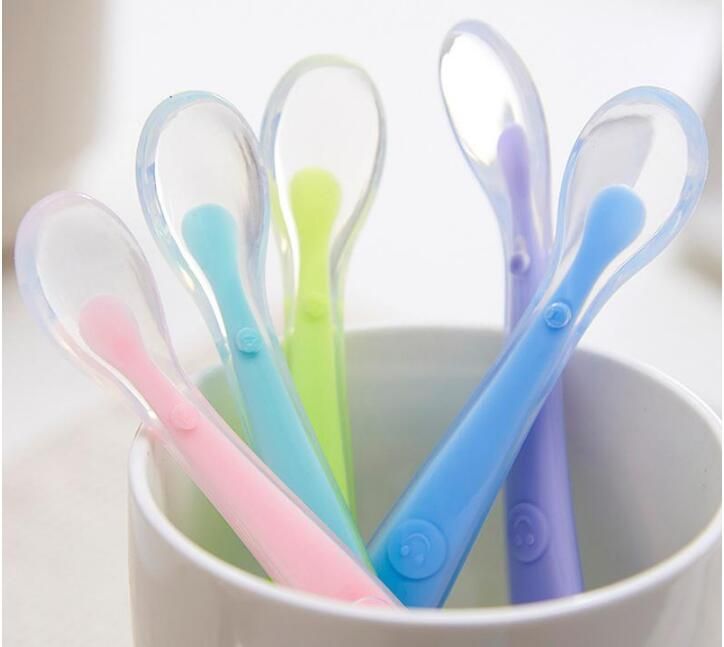 Acheter Pas Cher Nouvelle Cuillere En Silicone Pour Aliments Pour Bebe Cuillere Dentrainement Pour Bebe A Tete Souple Produits Pour La Mere Et Lenfant Du 0 69 Fr Dhgate
