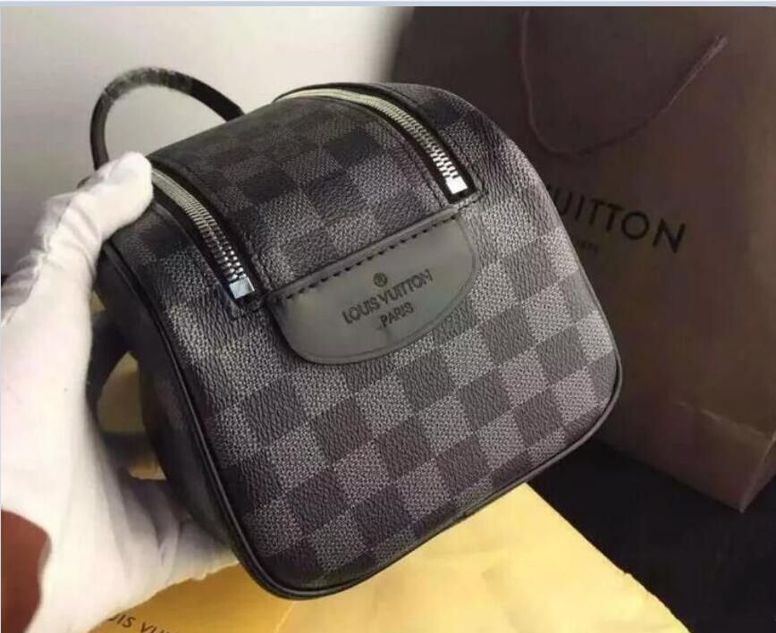 louis vuitton toiletry pouch mens