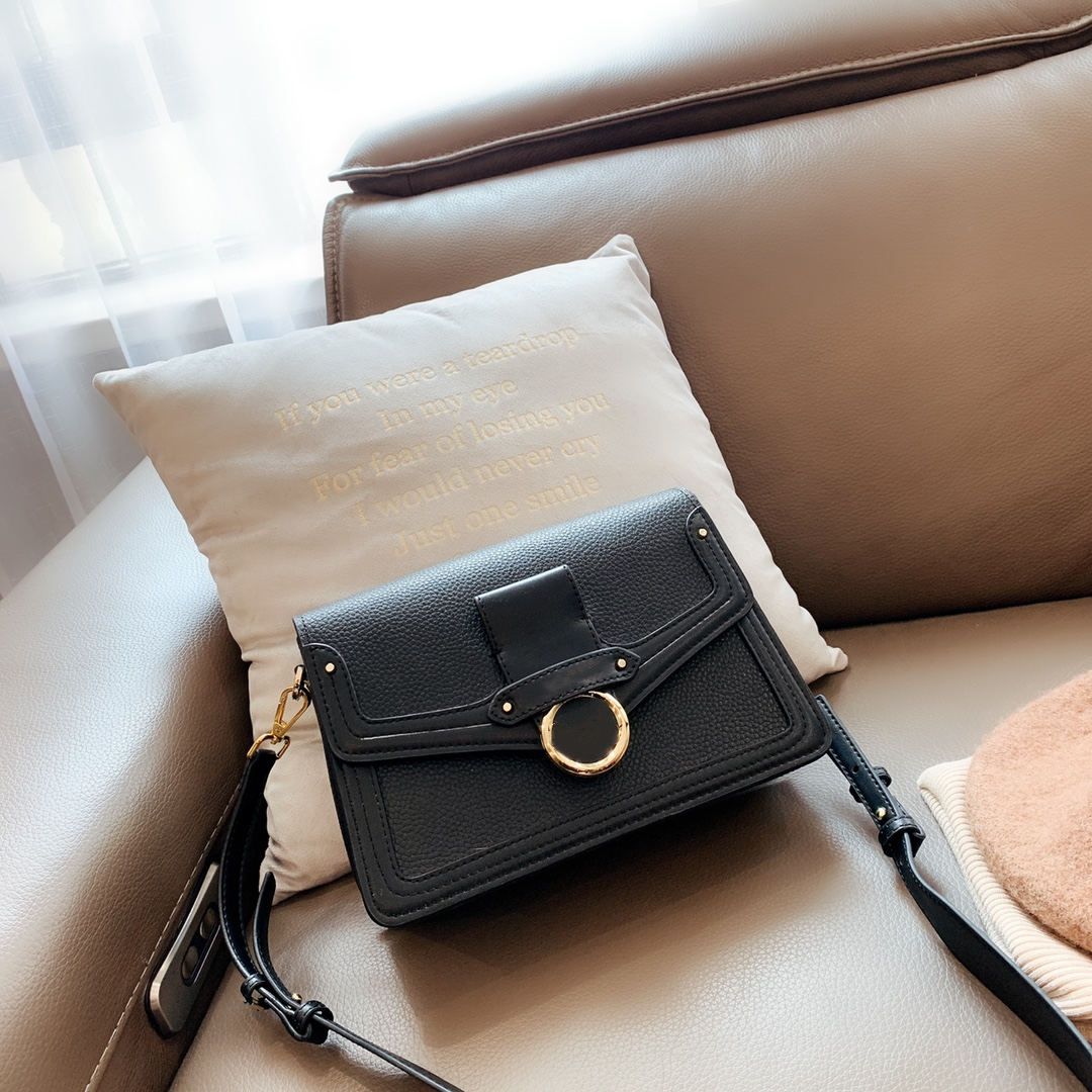 casual purses and handbags