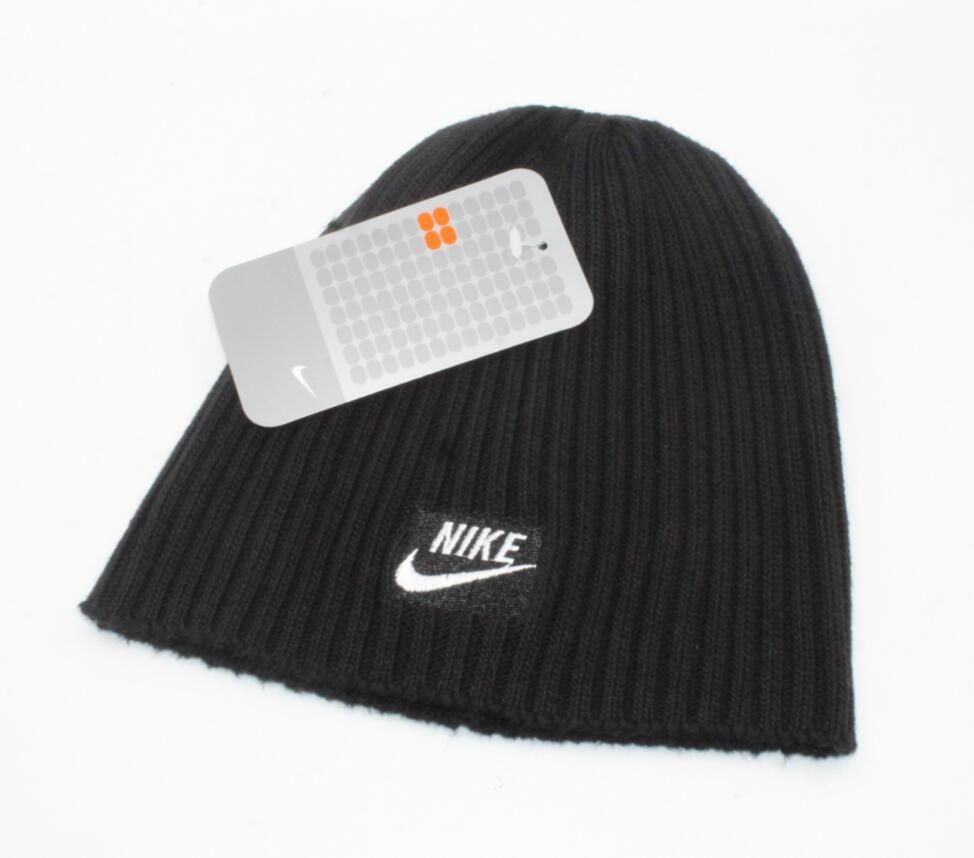 nike winter cap