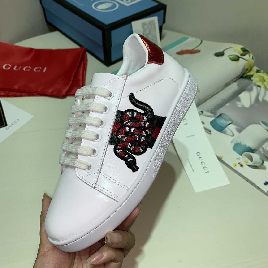 designer sneakers dhgate