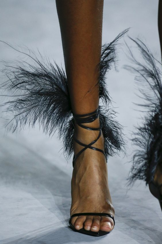 Koop Designer Feathers Dames Gladiator Sandalen Vrouwen Hoge Hakken Pumps  Mode Luxe Designer Vrouwen Jurk Trouwschoenen Sandalias Para Mujer Goedkoop  | Snelle Levering En Kwaliteit | Nl.Dhgate