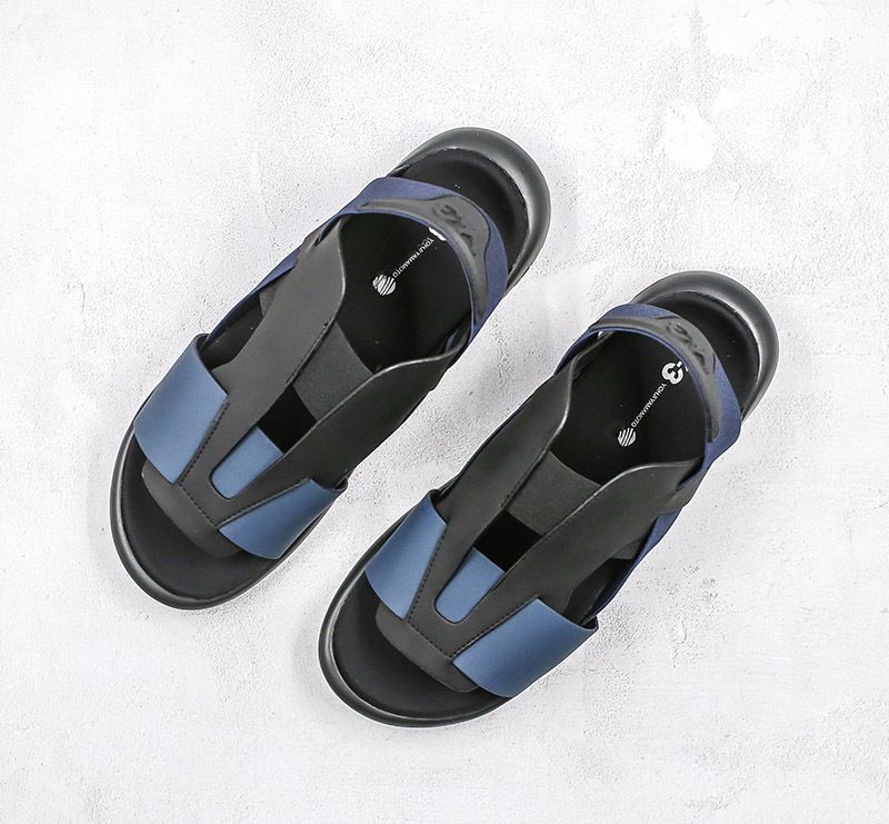 y3 slippers