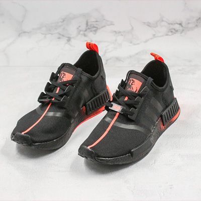 Wholesale Quality BRAND Top Quality NMD R1 Darth Vader Running Shoes NMD R1 Darth Vader Men Outdoor Sports Training Sneakers With Box EUR 39 45 And Athletic Shoes | DHgate.Com