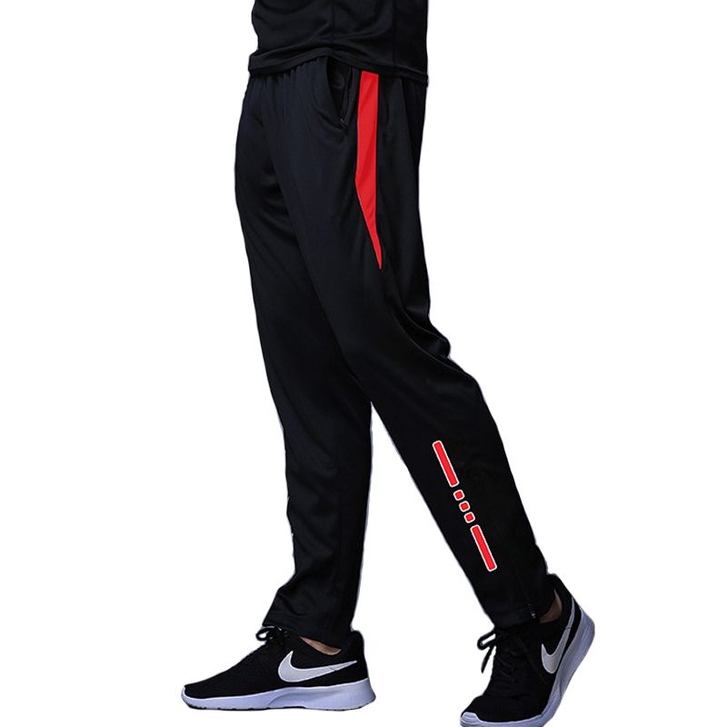 running trousers with zip pocket