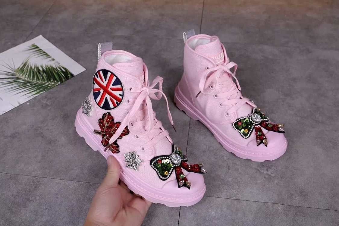 vintage round head martin boots