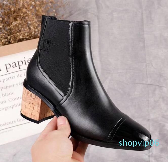 chelsea boots 5.5
