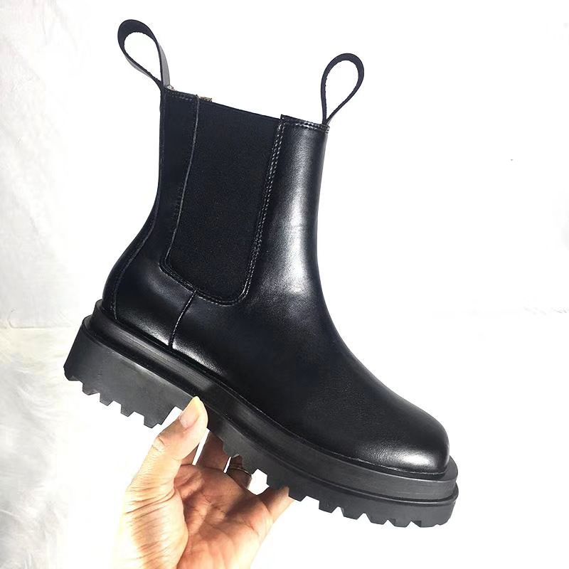 thick sole black boots