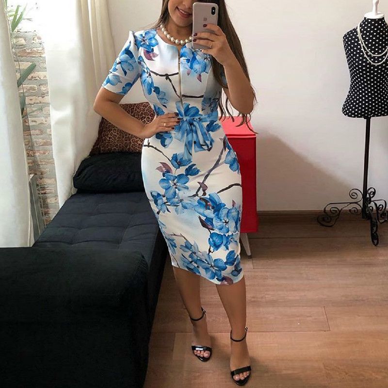 vestido justo com manga curta