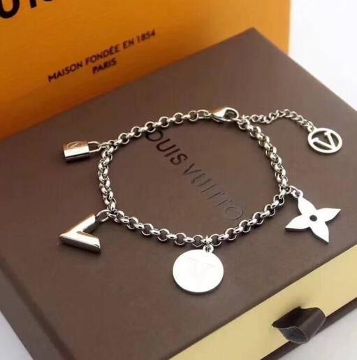 New Womens Chain Bracelet Designer S Fashion Luxury S Girl Charm