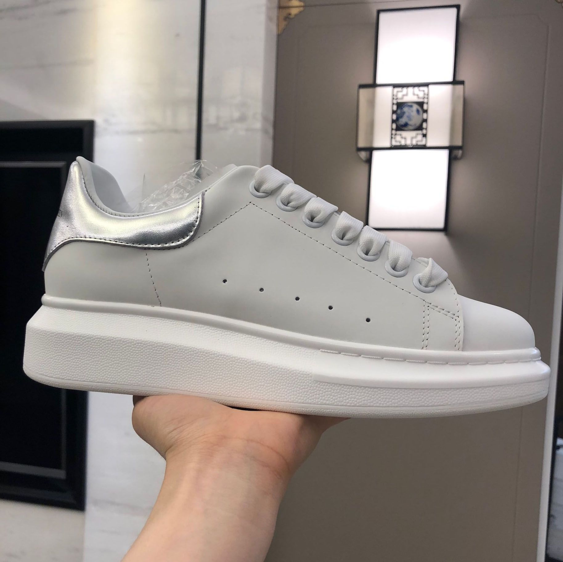 trendy womens trainers 2018