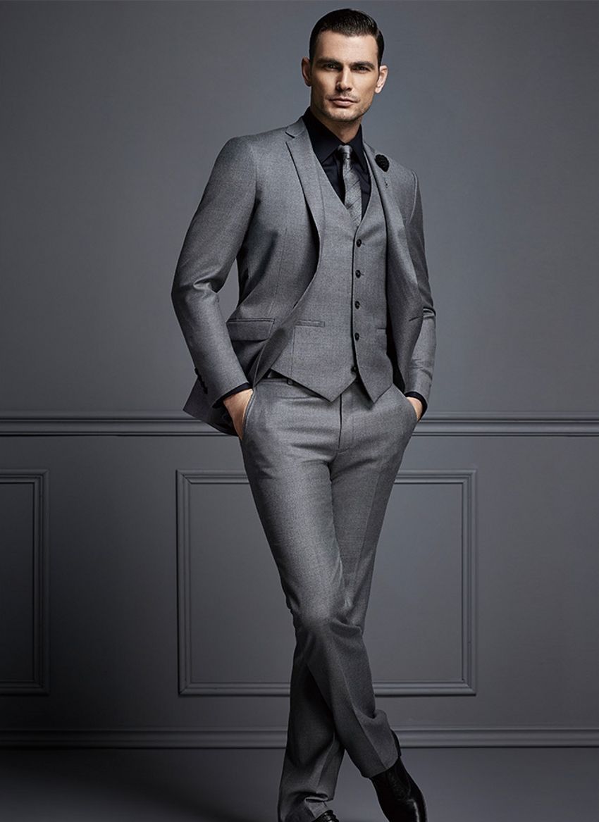 Compre Sexy Traje De Hombre Gris Oscuro De La Nueva Moda Sexy Groom Traje  Trajes De Boda Para Los Mejores Hombres Slim Fit Groom Txedos Para Hombre  Chaqueta + Chaleco + Pantalones