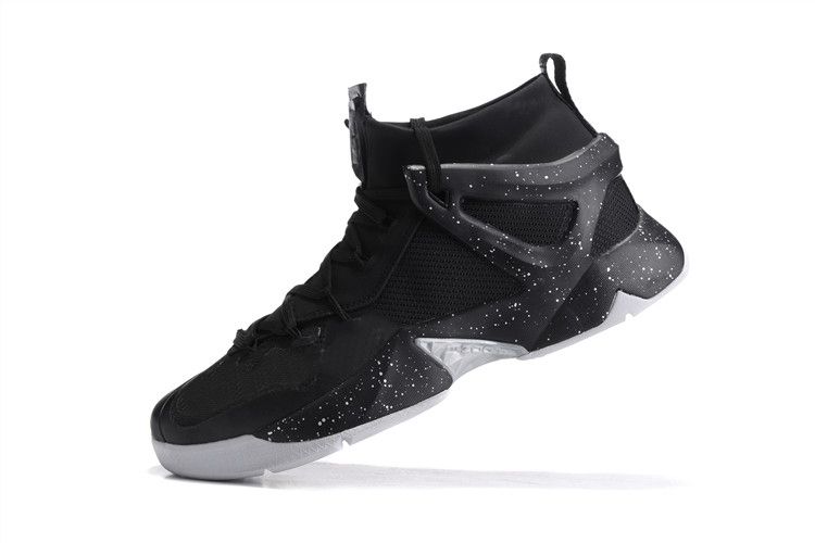 boys size 8 basketball shoes