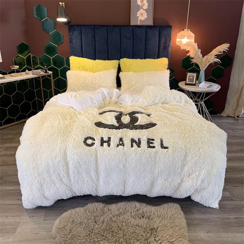Luxury White Rose Pink Bedding Sets X Letter Pattern Letter Bling Embroidery Bed Cover Suit Fashion Queen 200 230cm Bedding White Duvet Sets King Size