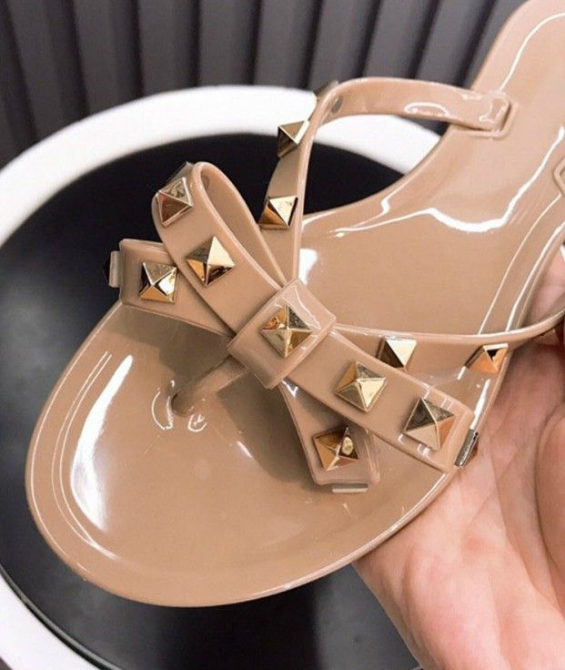 womens designer flip flops sale